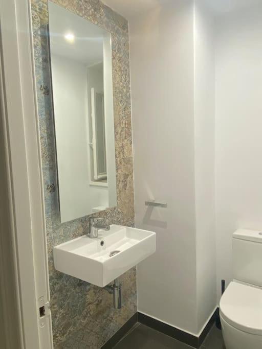 Nuevo! Piso Al Lado De Catedral - Apartamento